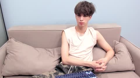 your_shy_guy online show from 13, 2, 2026