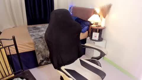 yourasian_bradley online show from 26, 2, 2025