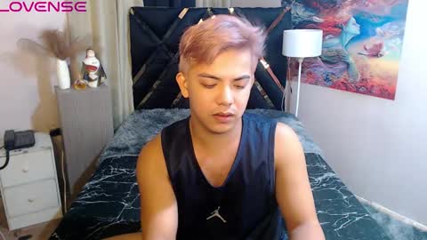 yourasian_bradley online show from 28, 10, 2025