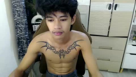 Snapshot of yourasian_eric chatting on 23, 2, 2026 yourasian_eric online show from 23, 2, 2026