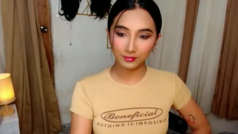 Snapshot of yourasianfave_drea chatting on 22, 10, 2025 DREA online show from 22, 10, 2025