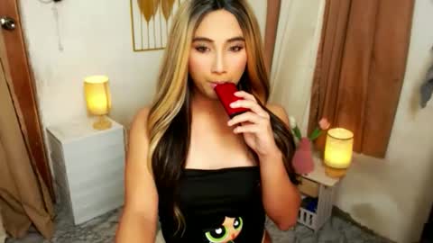 Snapshot of yourasianfave_drea chatting on 26, 10, 2025 DREA online show from 26, 10, 2025