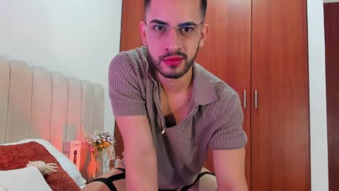 YOURBOYNEXTDOOR online show from 31, 12, 2024