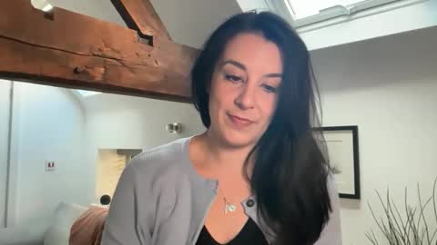Cassie online show from 6, 5, 2026