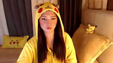 JEN  online show from 15, 4, 2026