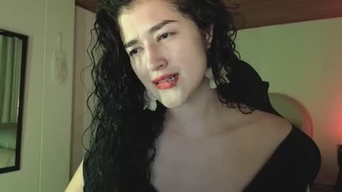 Snapshot of yourdreamgirl2025 chatting on 14, 5, 2026 yourdreamgirl2025 online show from 14, 5, 2026