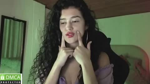 yourdreamgirl2025 online show from 17, 6, 2026