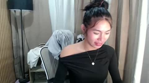 Snapshot of yourdreamgirlgwen chatting on 16, 5, 2026 GWENI online show from 16, 5, 2026