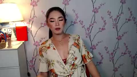 Snapshot of yourdreamgirljane chatting on 5, 10, 2025 JANE online show from 5, 10, 2025