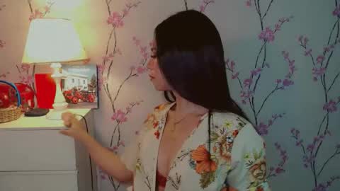 Snapshot of yourdreamgirljane chatting on 13, 10, 2025 JANE online show from 13, 10, 2025