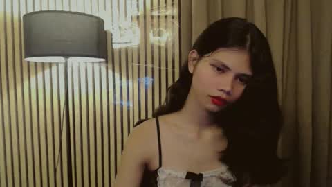 Vivian online show from 3, 11, 2025