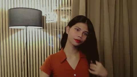 Vivian online show from 8, 11, 2025