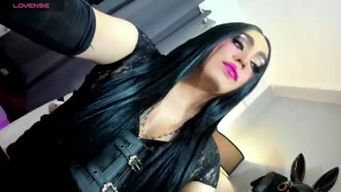  not into STINGY and CHEAP people online show from 18, 10, 2025