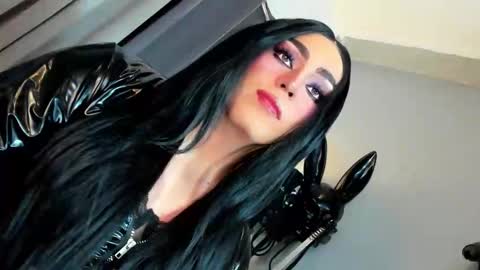  not into STINGY and CHEAP people online show from 1, 4, 2026