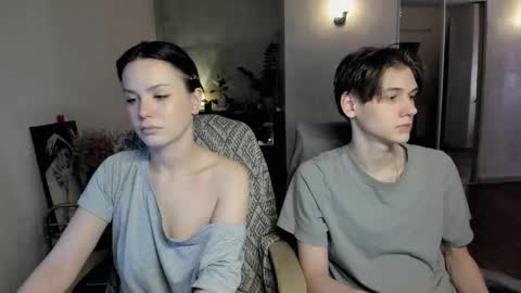 Snapshot of yourher0in chatting on 14, 11, 2025 Aida online show from 14, 11, 2025