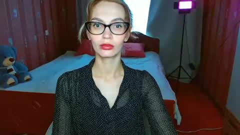 Snapshot of yourladysunshine chatting on 12, 6, 2026 Ksyusha online show from 12, 6, 2026
