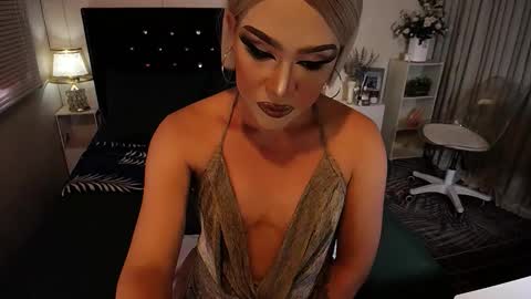 Snapshot of yourlivingonurdream chatting on 19, 2, 2026 -- online show from 19, 2, 2026