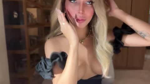 Snapshot of yourlovingpearlita1000 chatting on 12, 3, 2026 Pearl online show from 12, 3, 2026