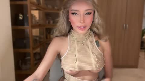 Snapshot of yourlovingpearlita1000 chatting on 13, 3, 2026 Pearl online show from 13, 3, 2026