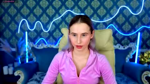 Snapshot of yourmoneyboss_nikki chatting on 11, 11, 2025 yourmoneyboss_nikki online show from 11, 11, 2025