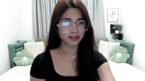 Snapshot of yourprettyblythe_ts chatting on 22, 12, 2025 yourprettyblythe_ts online show from 22, 12, 2025