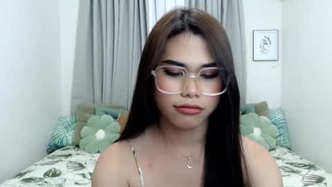 Snapshot of yourprettyblythe_ts chatting on 10, 1, 2026 yourprettyblythe_ts online show from 10, 1, 2026