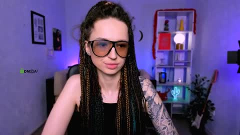Snapshot of yours_sunny chatting on 2, 4, 2026 yours_sunny online show from 2, 4, 2026
