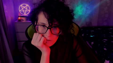 Yours Cosmic online show from 5, 2, 2025