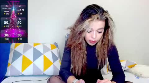 yoursoul_mila online show from 11, 1, 2025