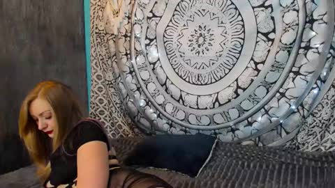 YourVenus00 -Follow my OF online show from 19, 2, 2026