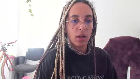 elizabeth  ju   online show from 27, 1, 2025