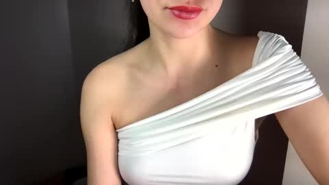 yovaline online show from 18, 11, 2025