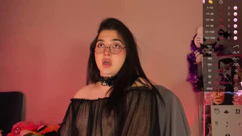 Ysabell online show from 14, 2, 2025