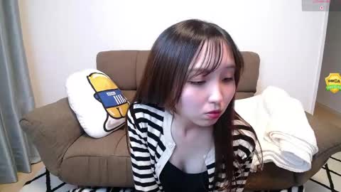 yui_x online show from 28, 5, 2026