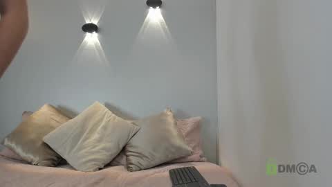 yulievans online show from 27, 12, 2024