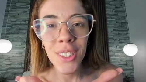 yulievans online show from 23, 1, 2025