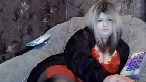 yuliiared online show from 9, 7, 2026