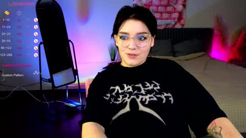 YumemiyaYumi online show from 5, 1, 2025