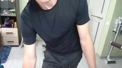 Snapshot of yummyalexxx chatting on 19, 4, 2026 Alex online show from 19, 4, 2026