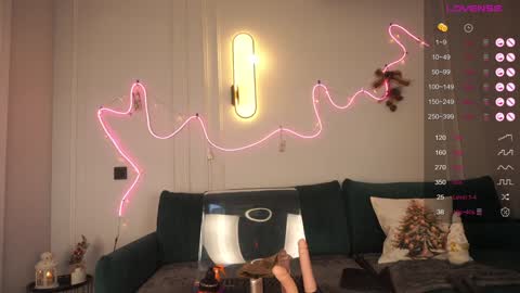 Snapshot of yummyik chatting on 21, 12, 2024 Yummy online show from 21, 12, 2024