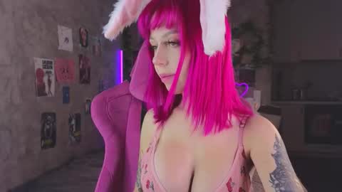 Lisa online show from 8, 9, 2025