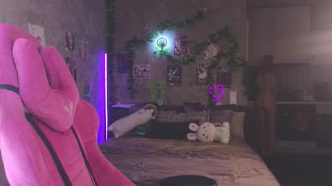 Lisa online show from 4, 10, 2025