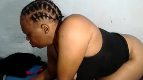 yummytittsxx online show from 14, 3, 2026