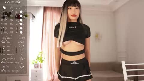 yuna_leen online show from 15, 10, 2025