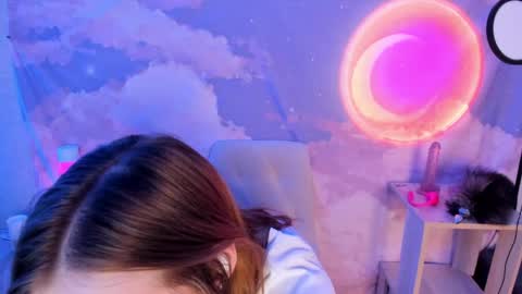 Yuna online show from 14, 4, 2026