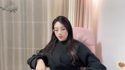 Snapshot of yuner0715 chatting on 8, 12, 2024 YunEr online show from 8, 12, 2024