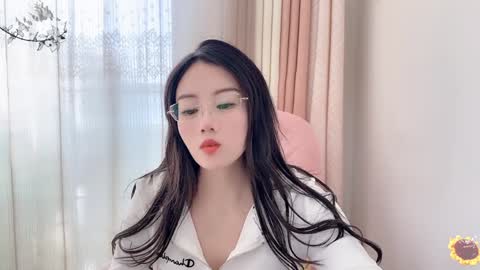 Snapshot of yuner0715 chatting on 14, 12, 2024 YunEr online show from 14, 12, 2024