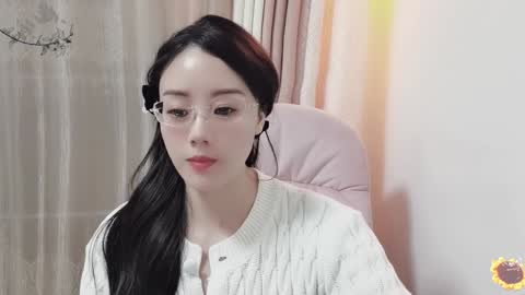 Snapshot of yuner0715 chatting on 17, 12, 2024 YunEr online show from 17, 12, 2024