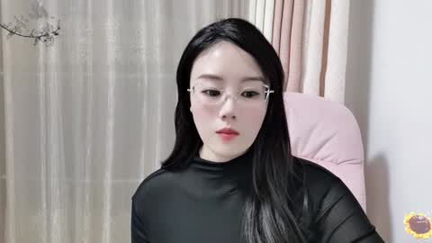 Snapshot of yuner0715 chatting on 18, 12, 2024 YunEr online show from 18, 12, 2024