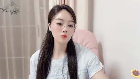 Snapshot of yuner0715 chatting on 19, 1, 2025 YunEr online show from 19, 1, 2025
